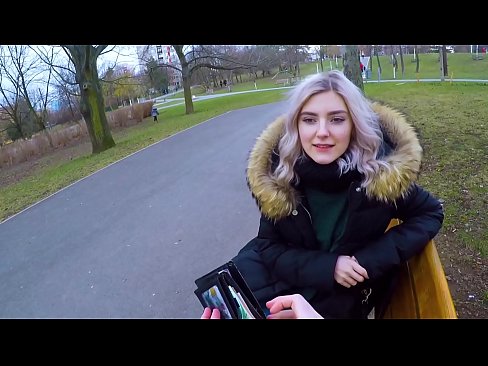 ❤️ Ingoia la sborra calda di uno sconosciuto per soldi - pompino nel parco di Eva Elfie Porno duroal it.bencoineth.top